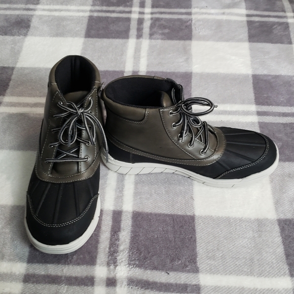 Sonoma Other - Memory foam boots